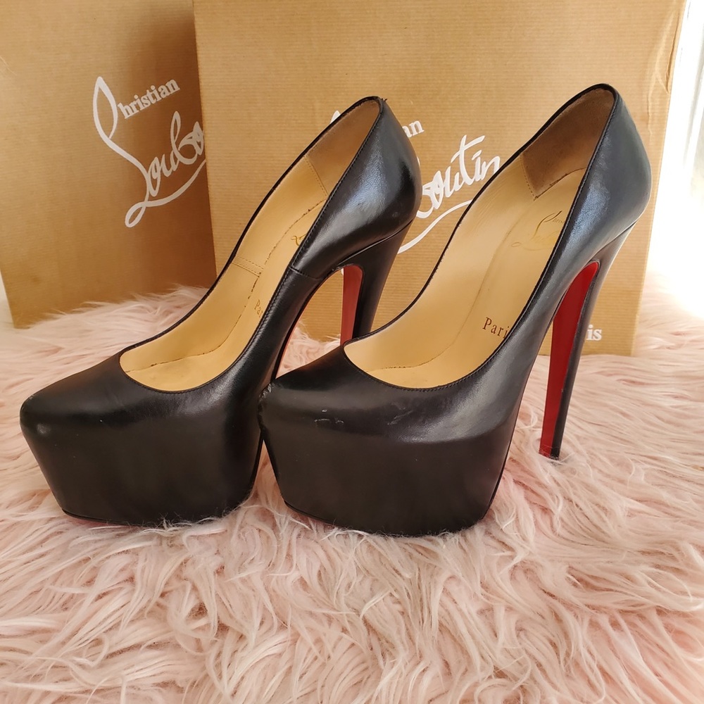 100% Authentic Christian Louboutin Daffodil - Picture 3 of 6